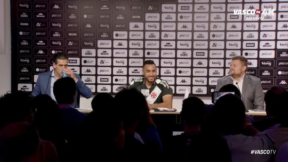 Payet diz que luta do Vasco contra o racismo pesou na escolha Clube lendário SP NOTÍCIAS