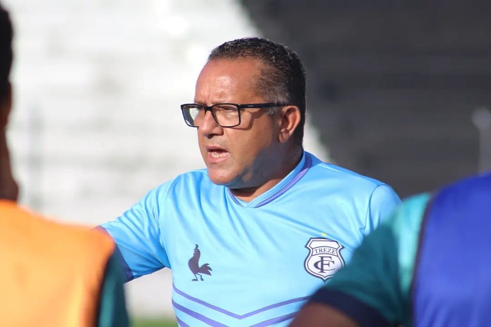 Suélio trabalha, atualmente, como técnico de futebol. Em 2022, treinou o Treze, no Paraibano  — Foto: Cassiano Cavalcanti / Treze