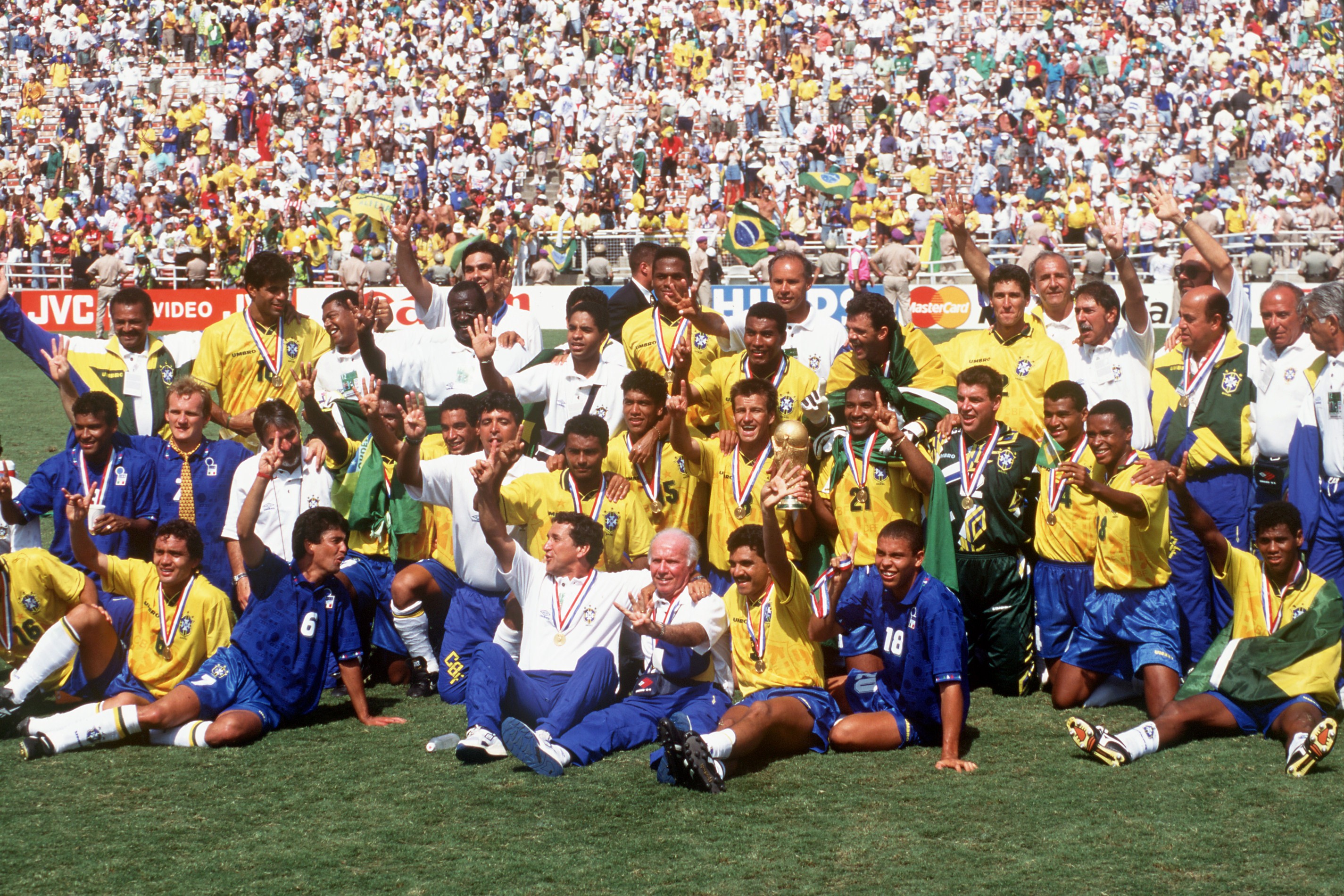 Sem Paquetá, Seleção repete cenário de mudanças no time de quatro dos cinco títulos mundiais