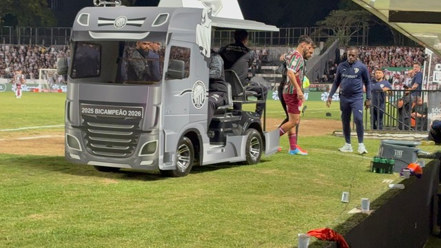 Martinelli, do Fluminense, é substituído contra o Operário