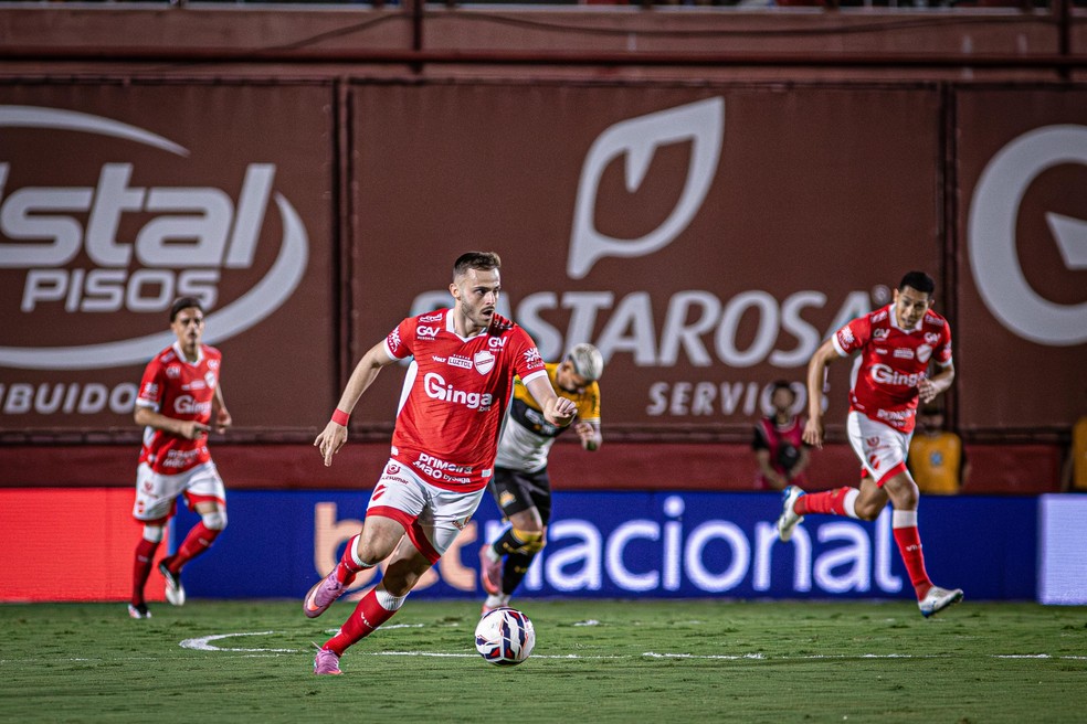 Vila Nova não vence há nove rodadas — Foto: Roberto Corrêa/VNFC