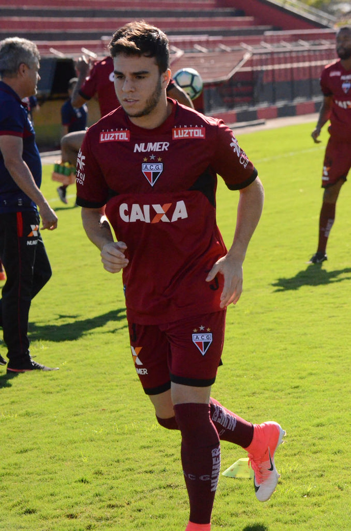 Andrigo diz que pode atuar como centroavante: 