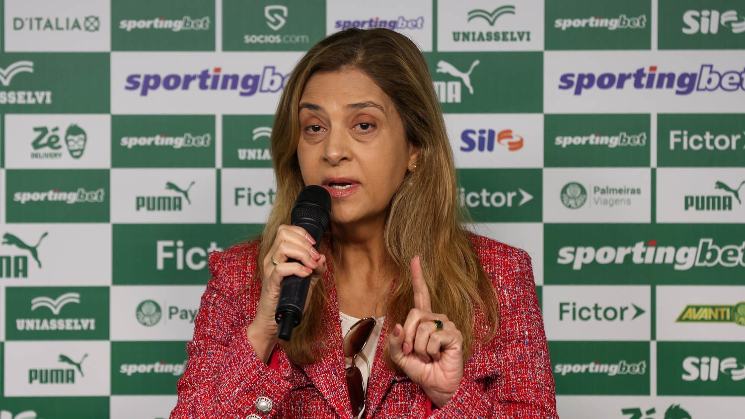 Palmeiras se blinda após eliminação, banca Abel e traça plano para afastar crise