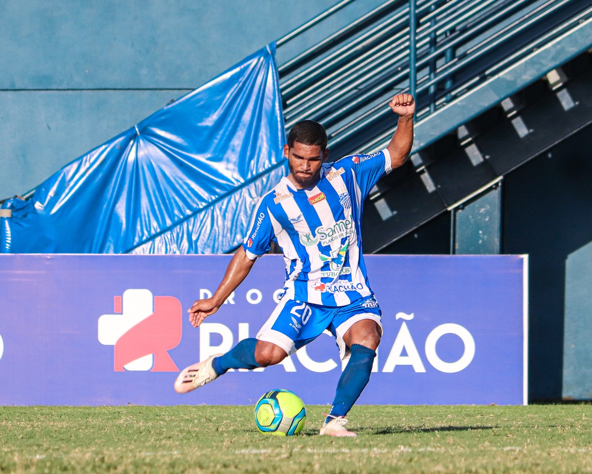 Railson mostra confiança na volta para avançar de fase na Série D ...
