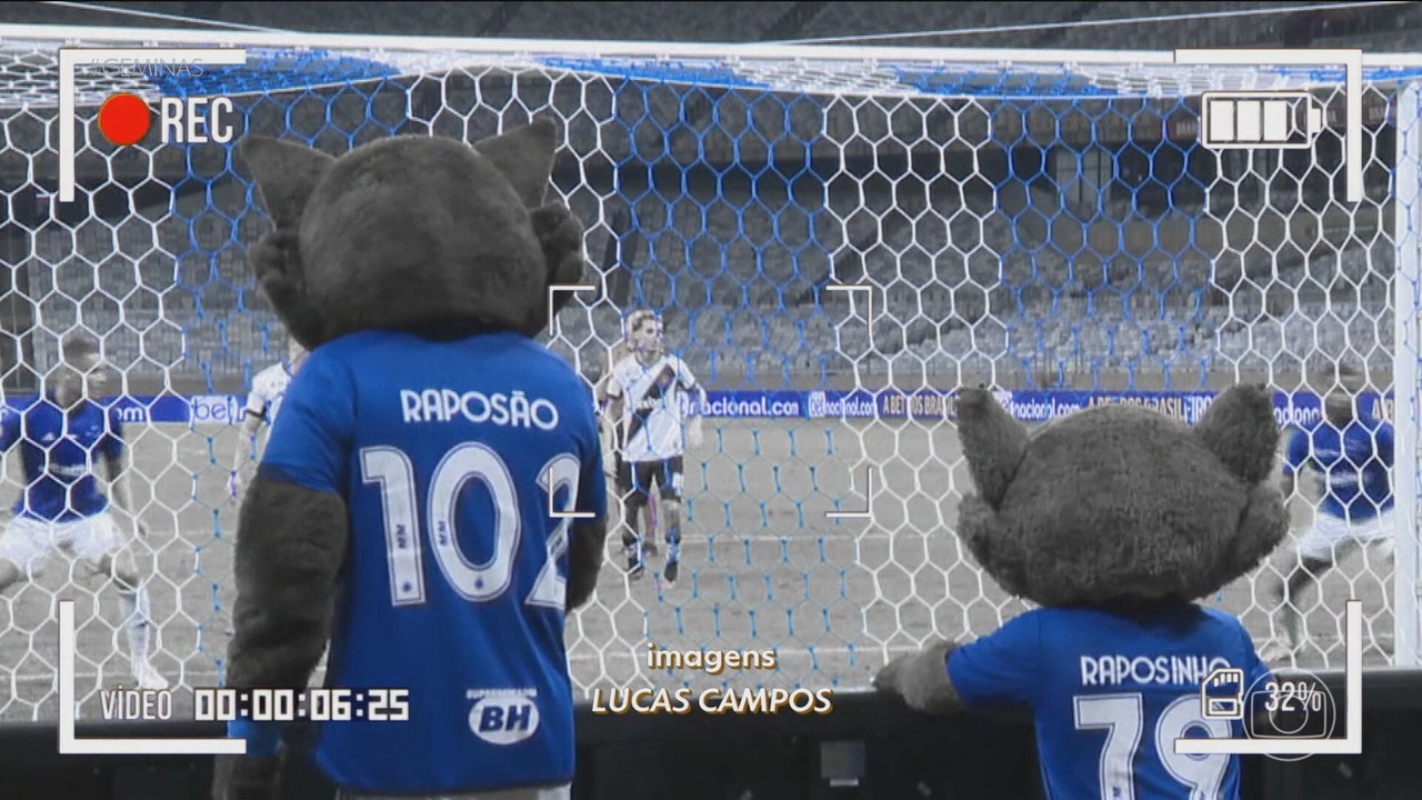 Mascotes representam a torcida em noite marcada por chance incrível de Wesley pelo Cruzeiro