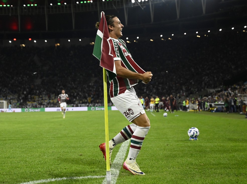 Canobbio comemora gol do Fluminense contra o Internacional — Foto: André Durão