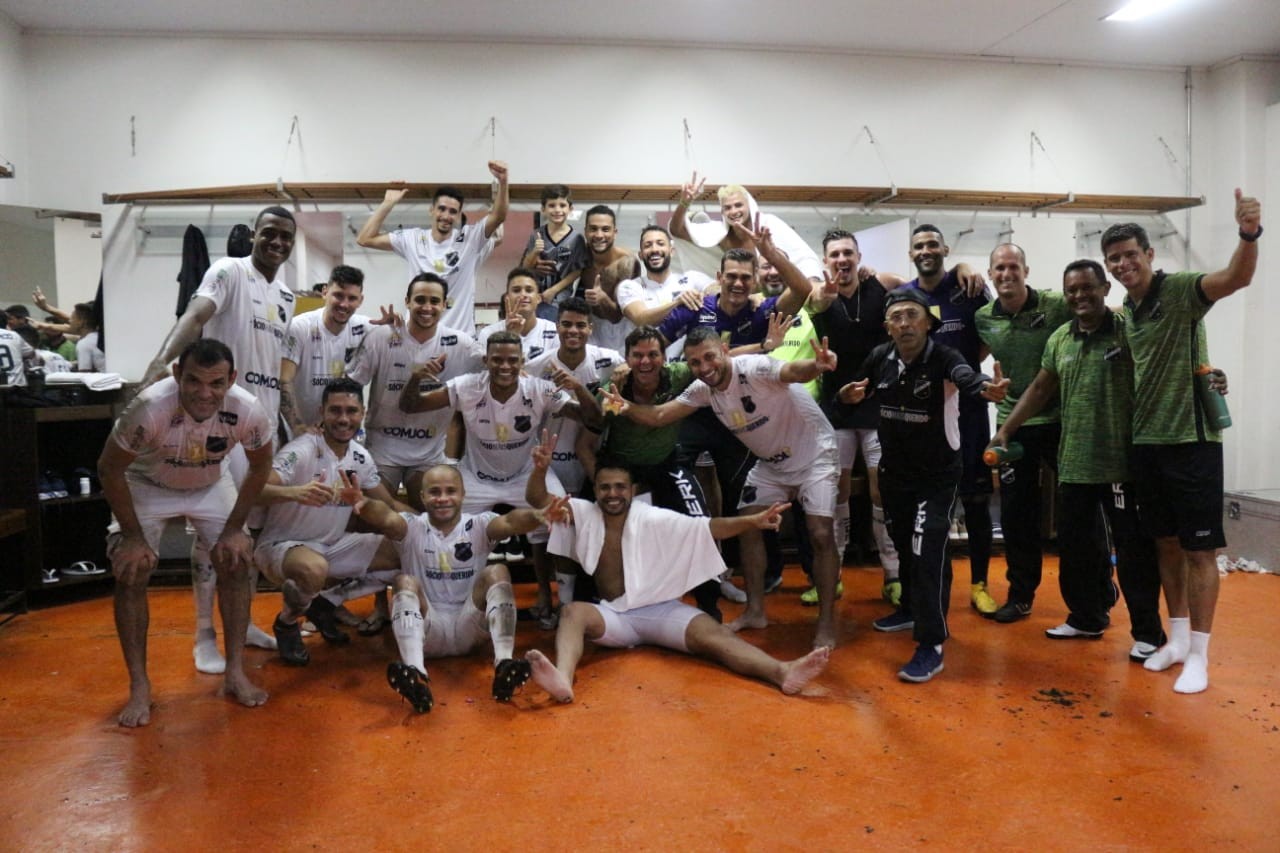 Técnico do ABC comemora classificação e aprova resposta do grupo em ...