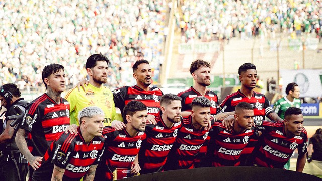 Time do Flamengo perfilado na final da Liubertadores 2025