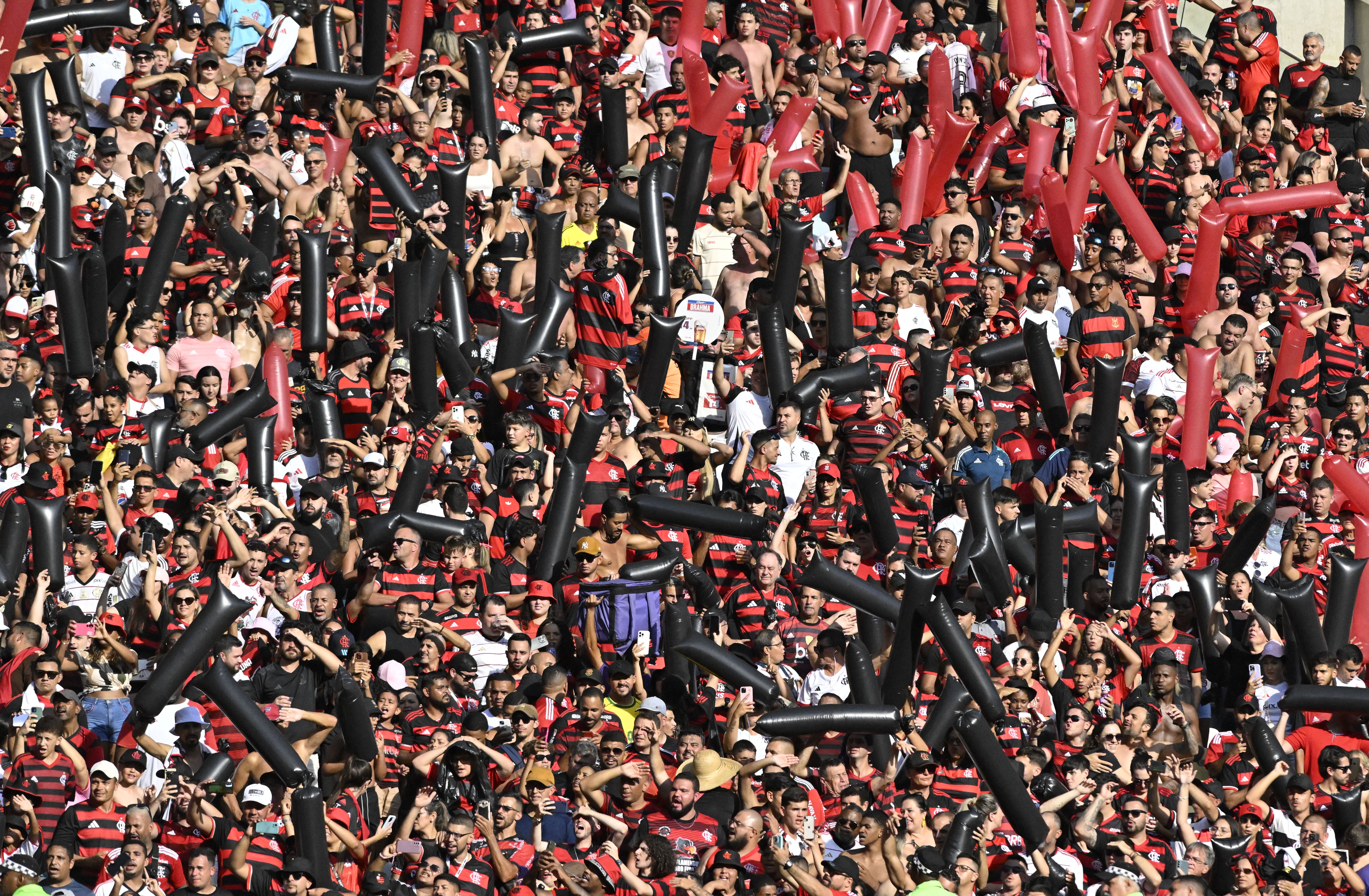 Flamengo adquire todos os ingressos para partida contra Cruzeiro; venda inicia quarta-feira.