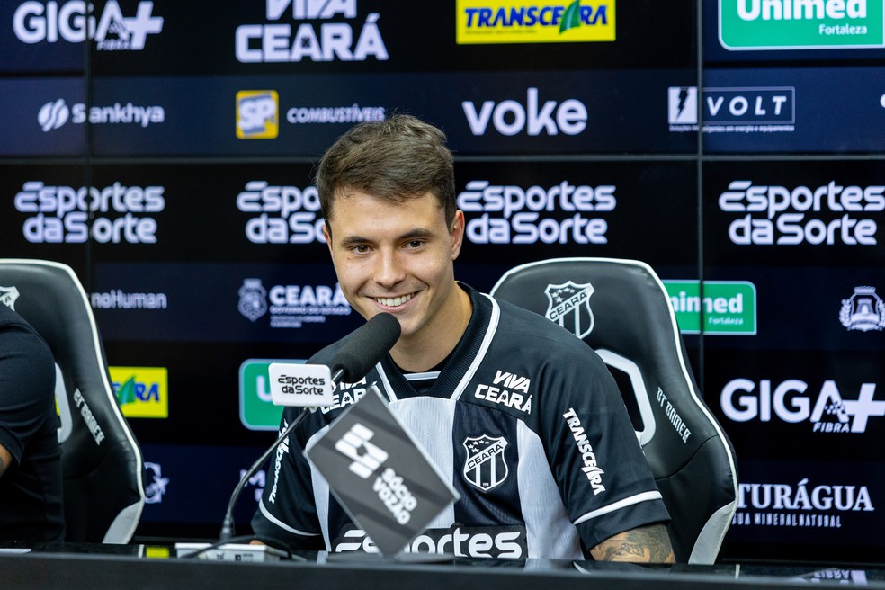 Zanocelo apresentado oficialmente pelo Ceará — Foto: Felipe Santos/Ceará SC