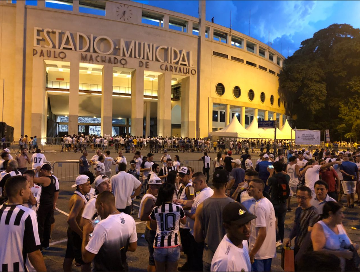 A fim de melhorar público, Santos fará venda de ingressos para quatro