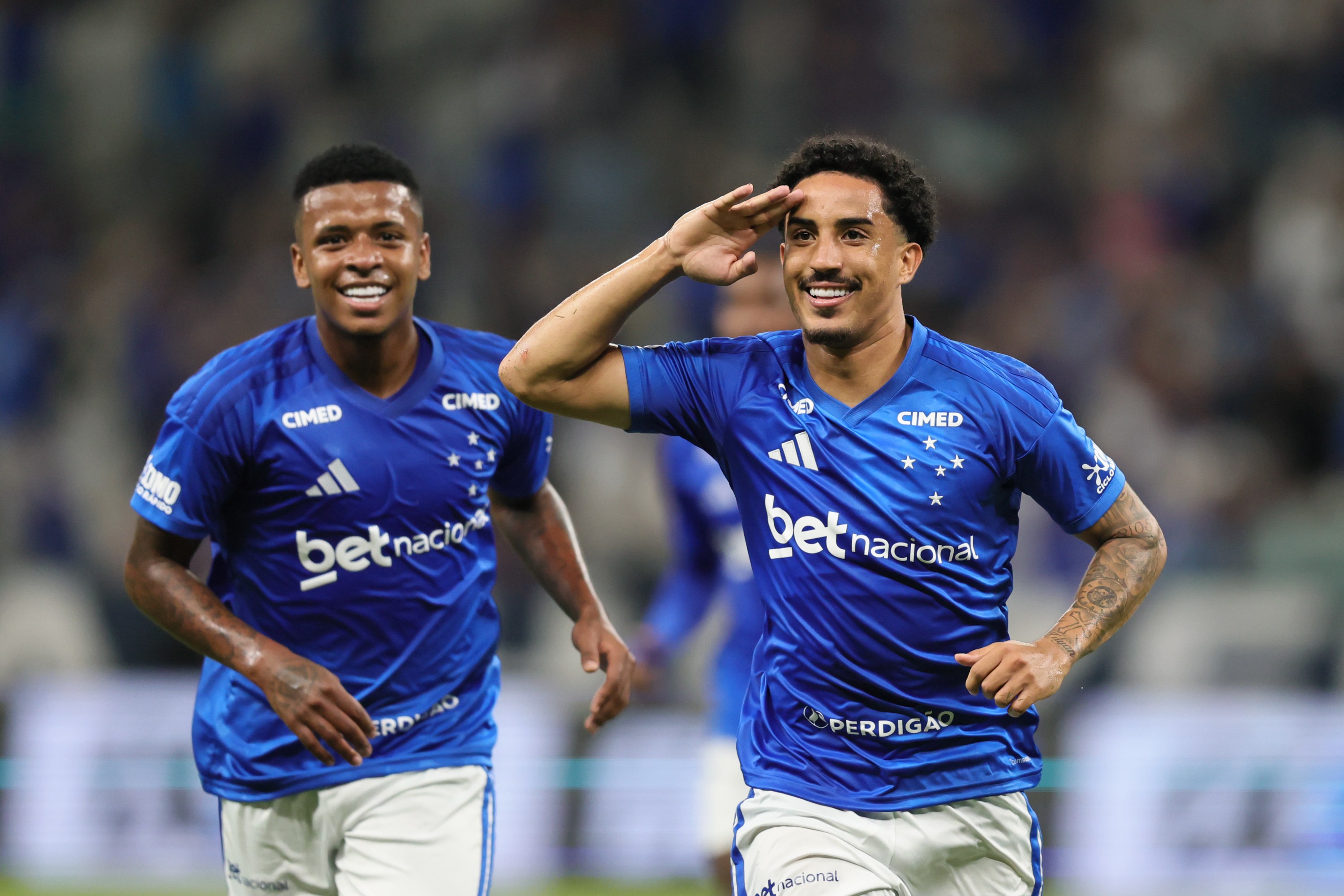 Artur Jorge brilha e leva Cruzeiro à vitória, sinalizando recuperação promissora