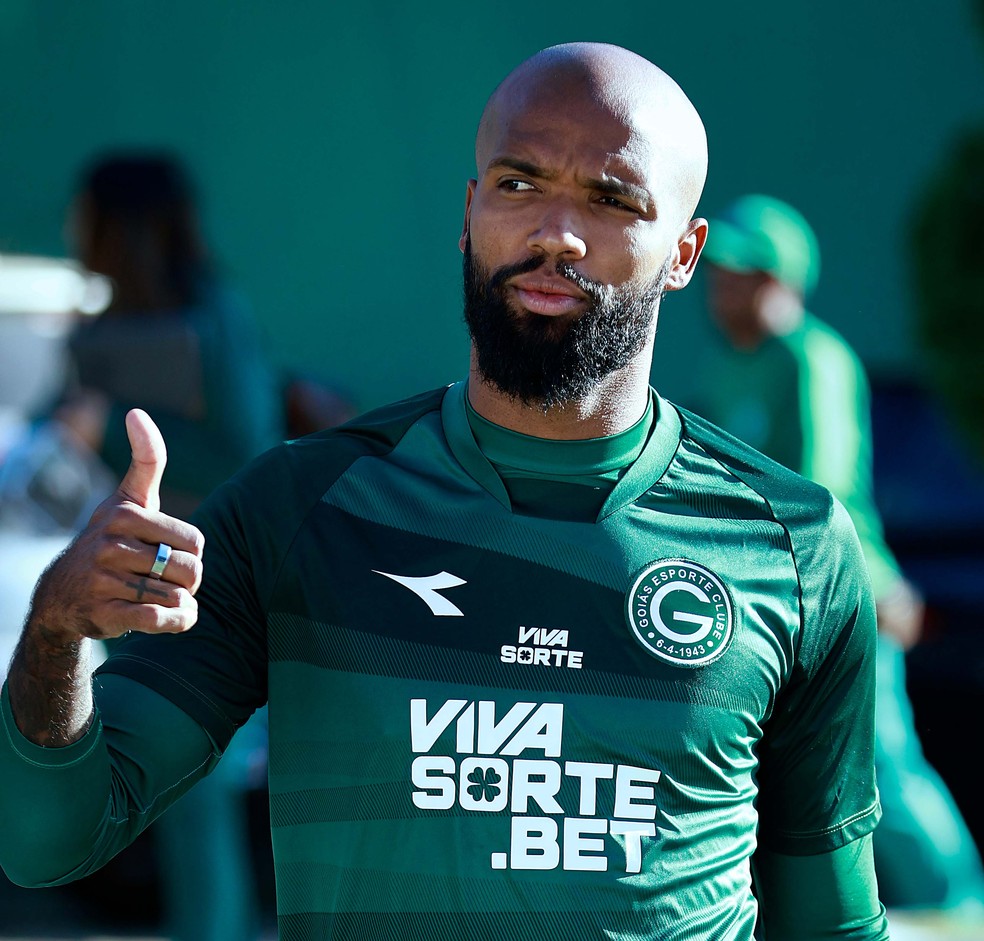 Messias, zagueiro do Goiás — Foto: Rosiron Rodrigues / Goiás E.C.