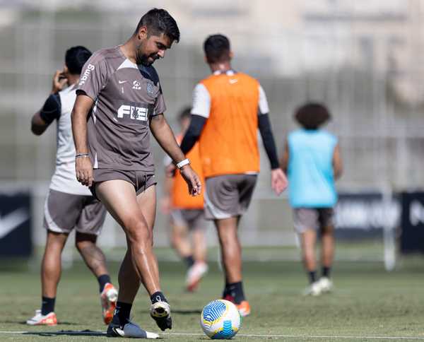 Corinthians inicia preparação para enfrentar o Athletico-PR