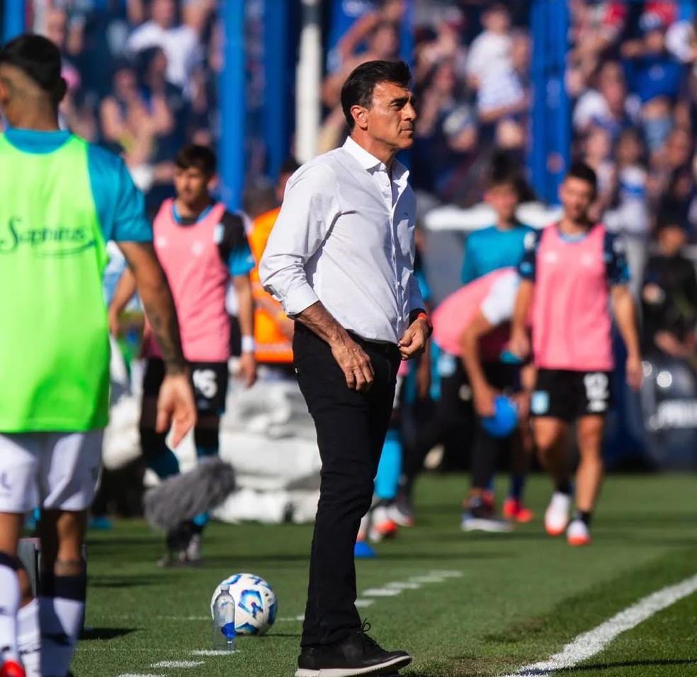 Gustavo Quinteros, do Vélez, é o alvo do Santos no mercado — Foto: Reprodução/ Instagram