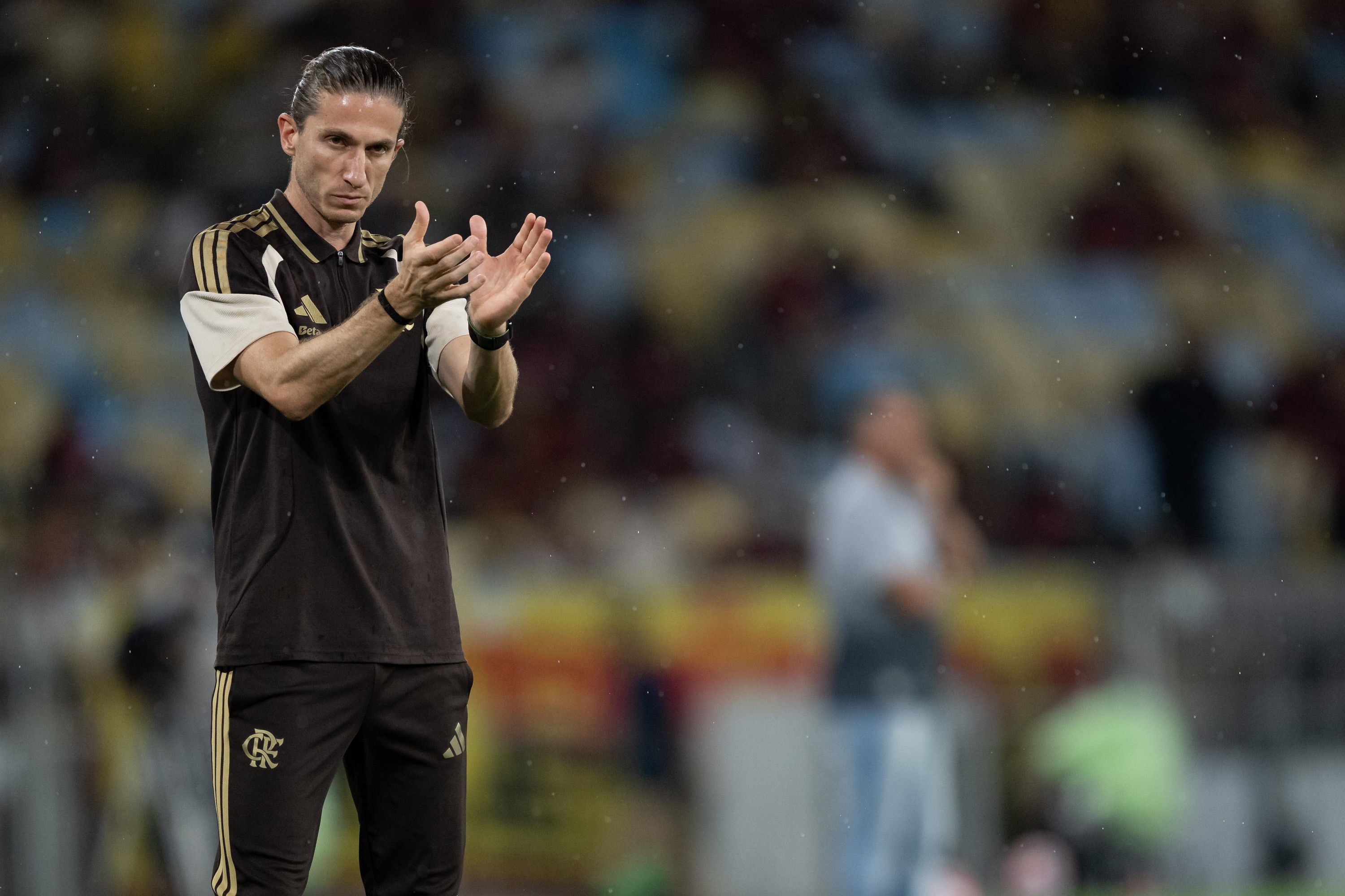 Filipe Luís Celebra Sucesso do Flamengo e Promete Reverter Críticas da Torcida
