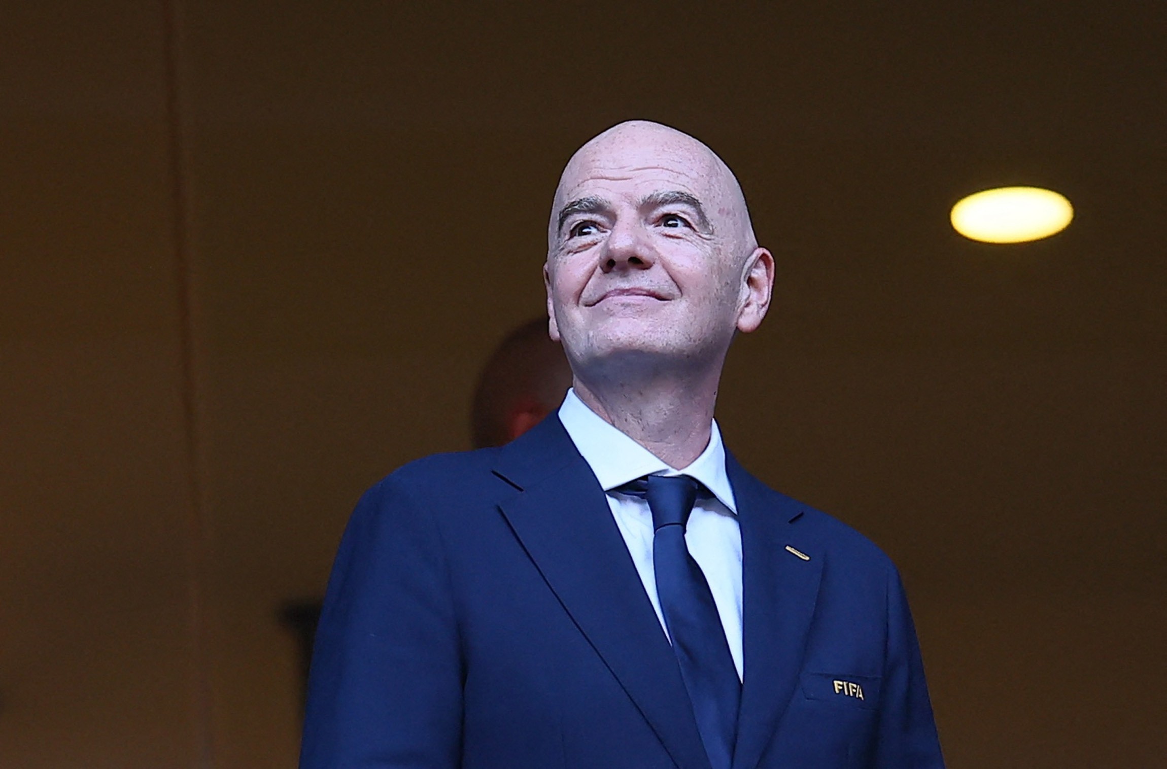 Nova crise ameaça continuidade de Infantino como presidente da Fifa, diz TV inglesa