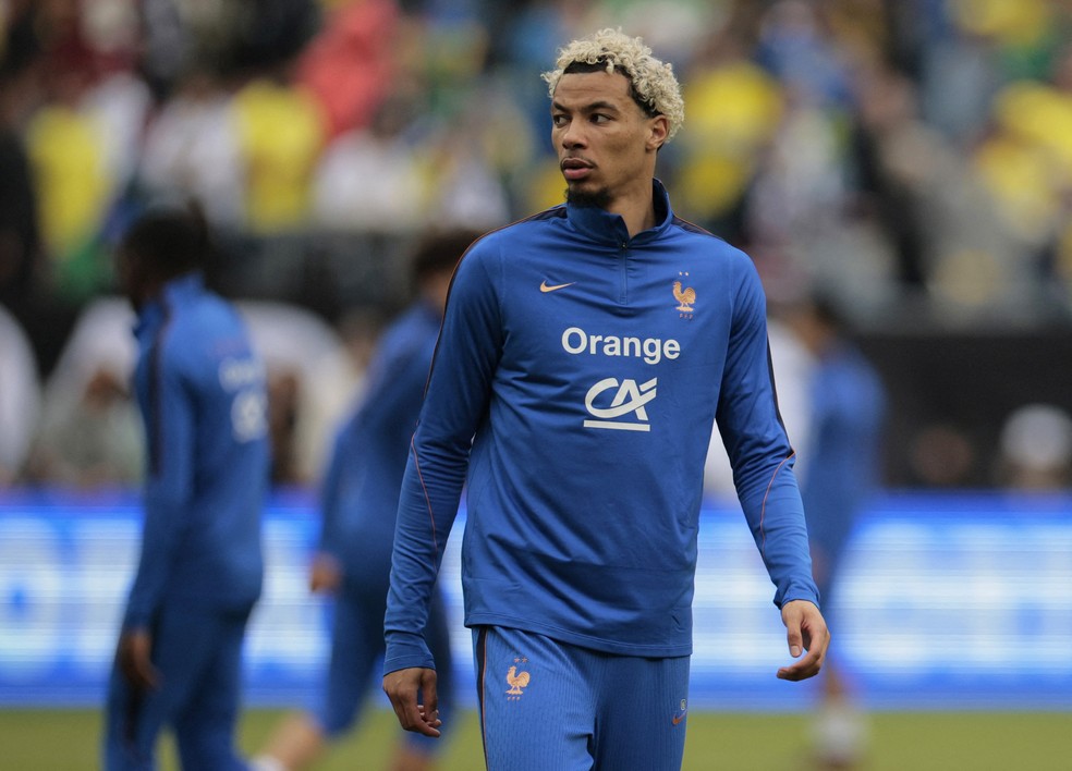 Ekitiké vai desfalcar a França na Copa — Foto: Reuters