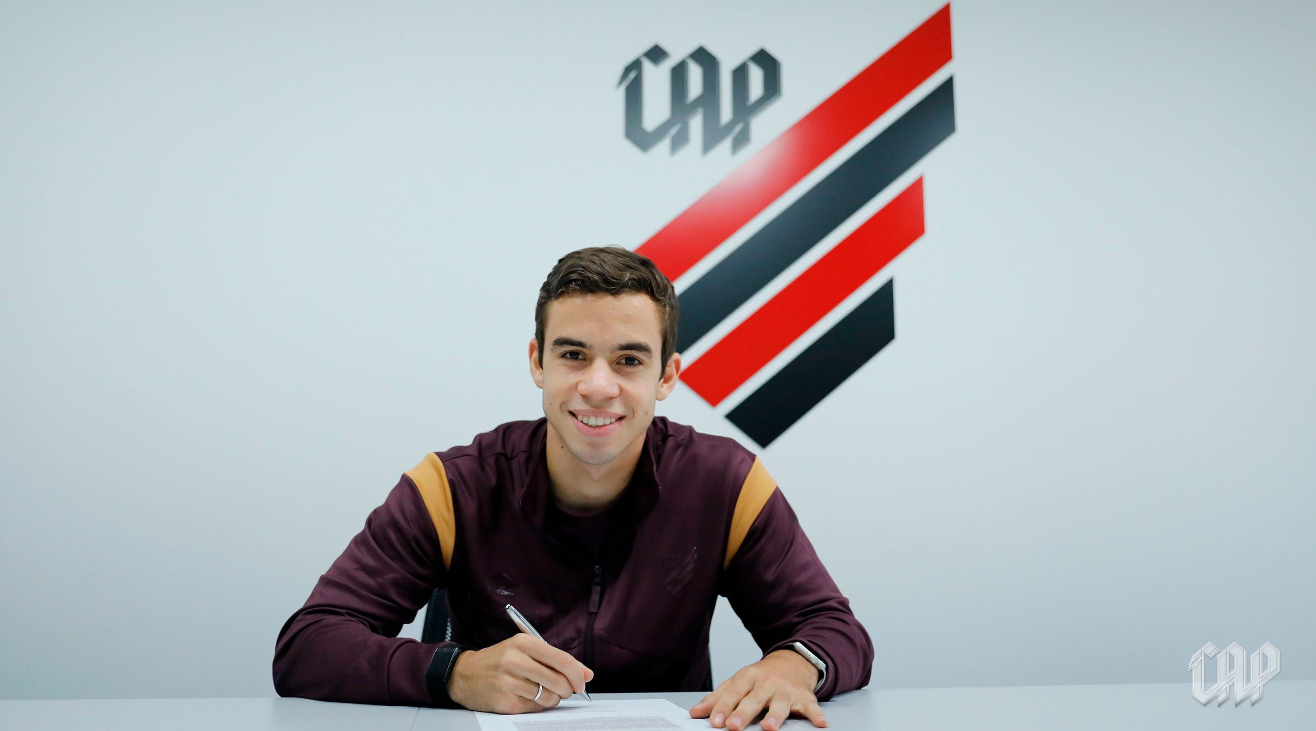 Athletico: contrato de Dudu tem bônus por convocação e gatilhos
