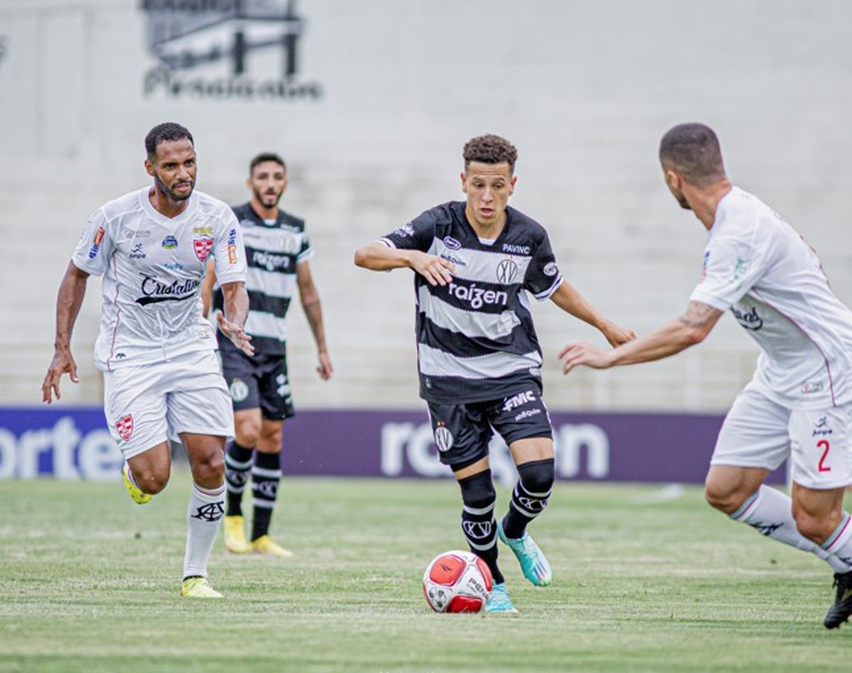 Linense vira sobre o XV no fim e vence a primeira na Série A2 ...