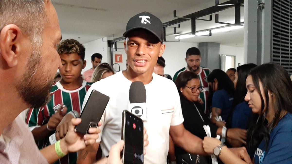 Thiago Silva dice che i bambini non vogliono vivere in Brasile e denuncia gli insulti: “Lanciami contro i tifosi del Fluminense” |  Fluminense