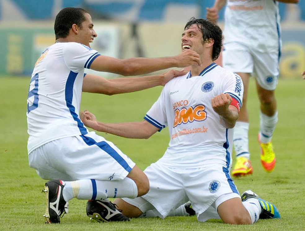 Em dezembro de 2011, Cruzeiro venceu o Atlético por 6 a 1 no Campeonato Brasileiro — Foto: (Foto: Douglas Magno/Agência Estado)