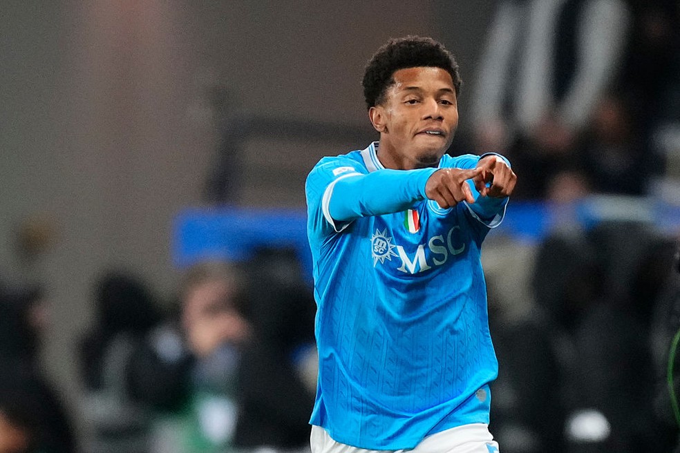 David Neres brilha! Napoli goleia Milan e voa para final da Supercopa da Itália