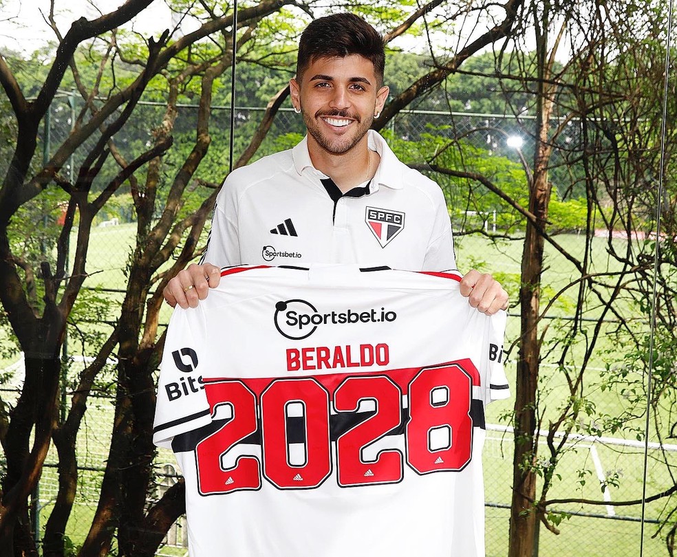 Beraldo agora tem vínculo até 2028 com o São Paulo — Foto: São Paulo FC