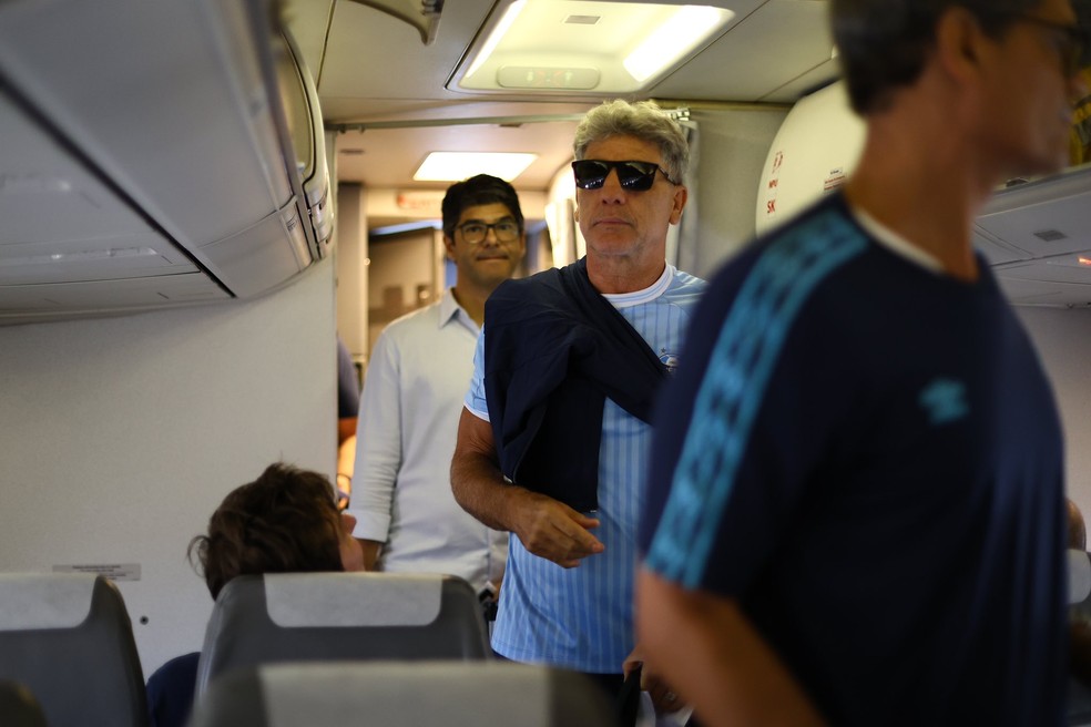 Renato Portaluppi viaja com a delegação gremista para a estreia na Libertadores — Foto: Lucas Uebel/Grêmio
