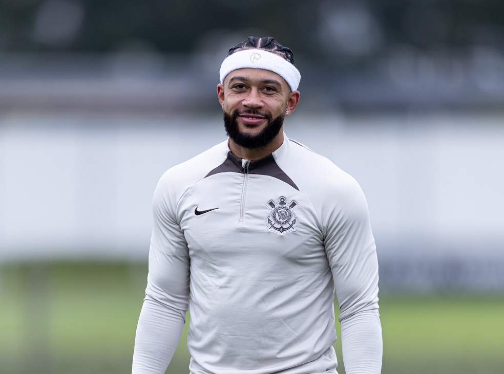 Memphis Depay em treino do Corinthians — Foto: Rodrigo Coca/Agência Corinthians