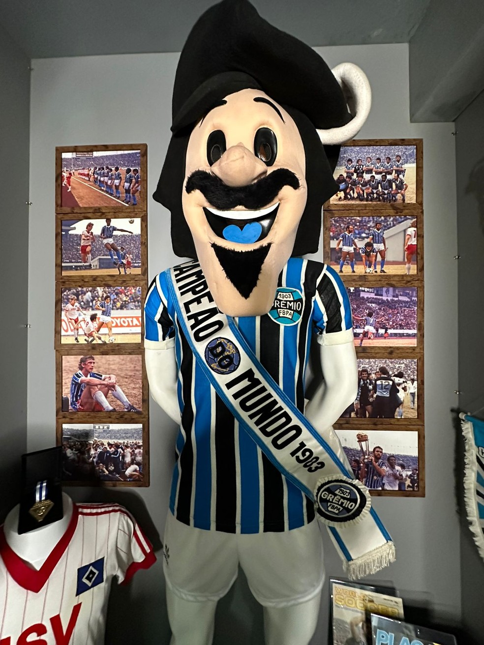 Relíquias do Mundial Grêmio 1983 — Foto: Arquivo pessoal