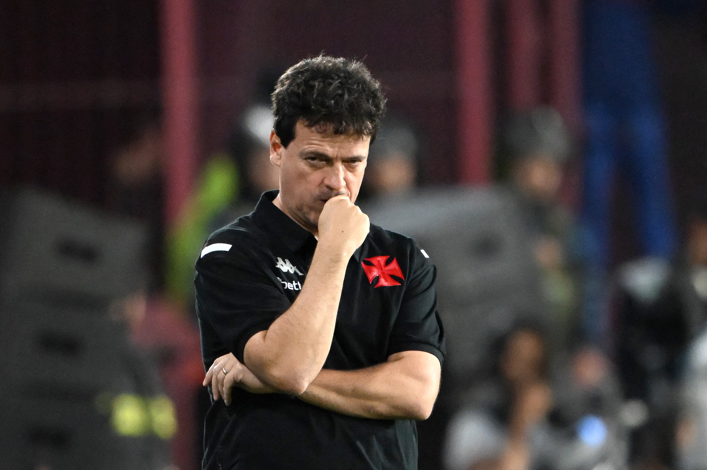 Diniz diz que precisa resgatar a confiança do Vasco: 