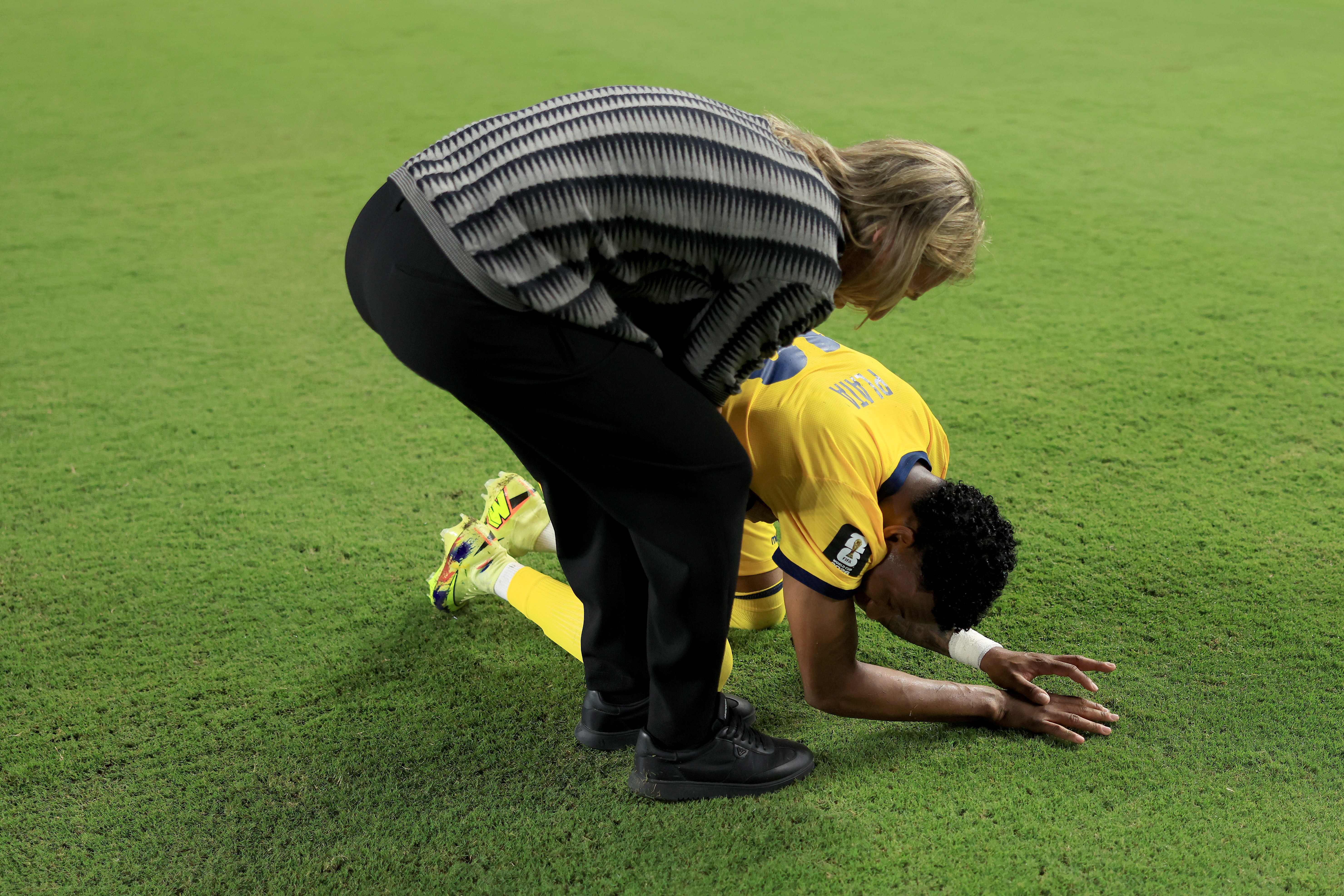 Gonzalo Plata chora depois de empate com Curaçao que complica o Equador na Copa do Mundo