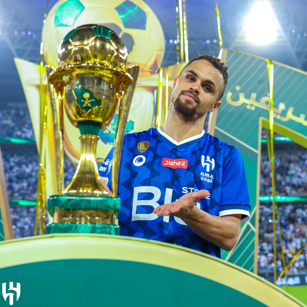 Alvo do Vasco, Vietto é anunciado por clube da Segunda Divisão árabe