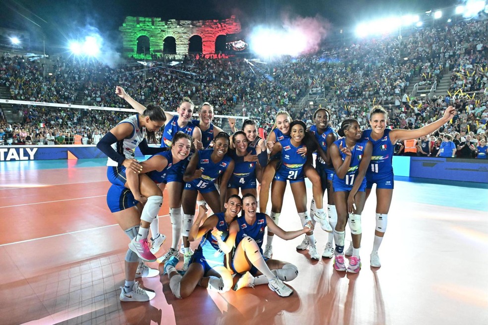 Seleção da Itália impressiona com jogo de vôlei em anfiteatro de  gladiadores, vôlei