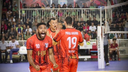 Com ginásio lotado, Praia Grande vence Santo André e faz história pelo Paulistabet pixioVôlei