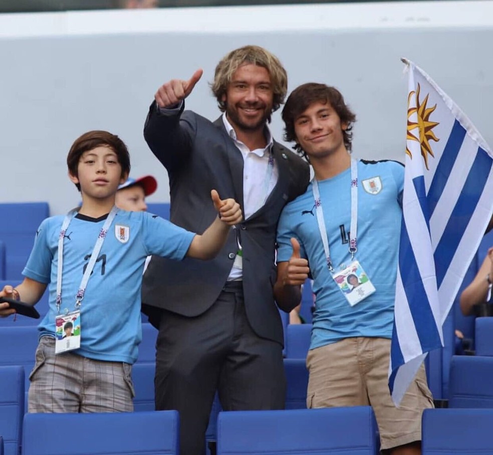 Em Sochi, Lugano filma filhos em êxtase após vitória do Uruguai sobre  Portugal, uruguai