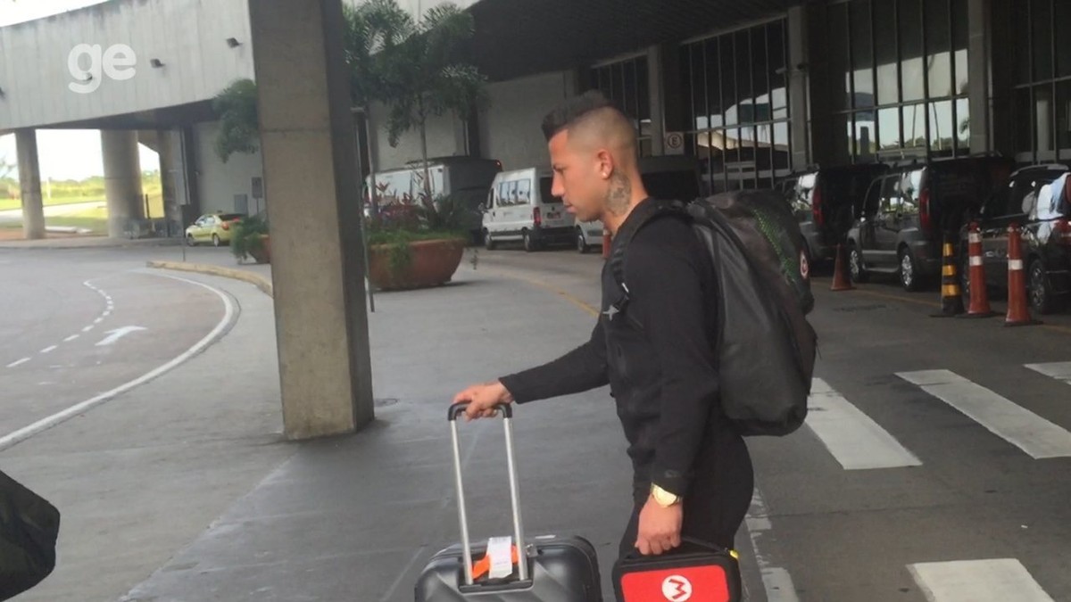 Fim da novela: Valencia desembarca no Rio para assinar contrato com o Botafogo