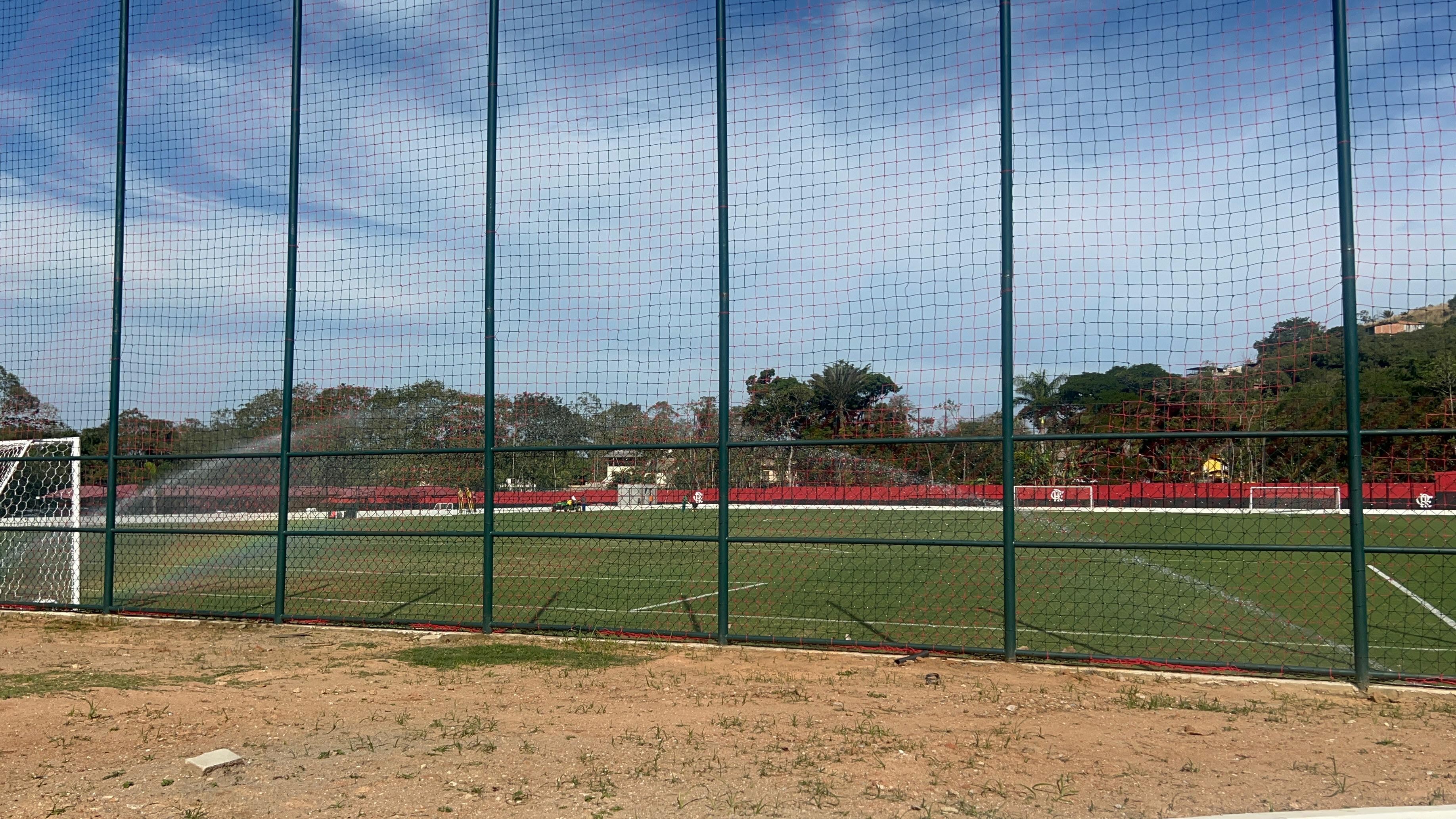 Flamengo Utiliza Campo e Aguarda Aprovação Para Concluir Obra no Ninho do Urubu