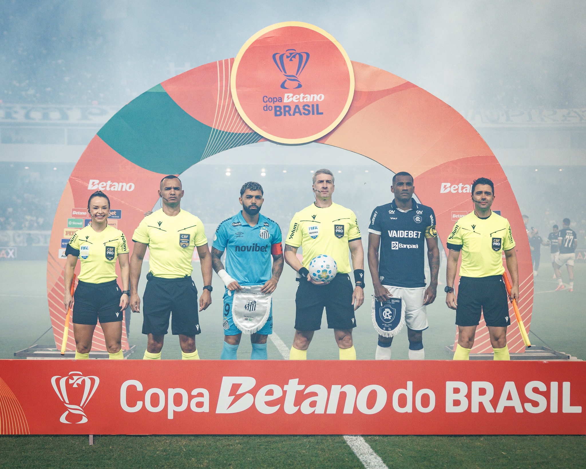 Arbitragem polêmica: Daronco registra ofensas após Remo x Santos