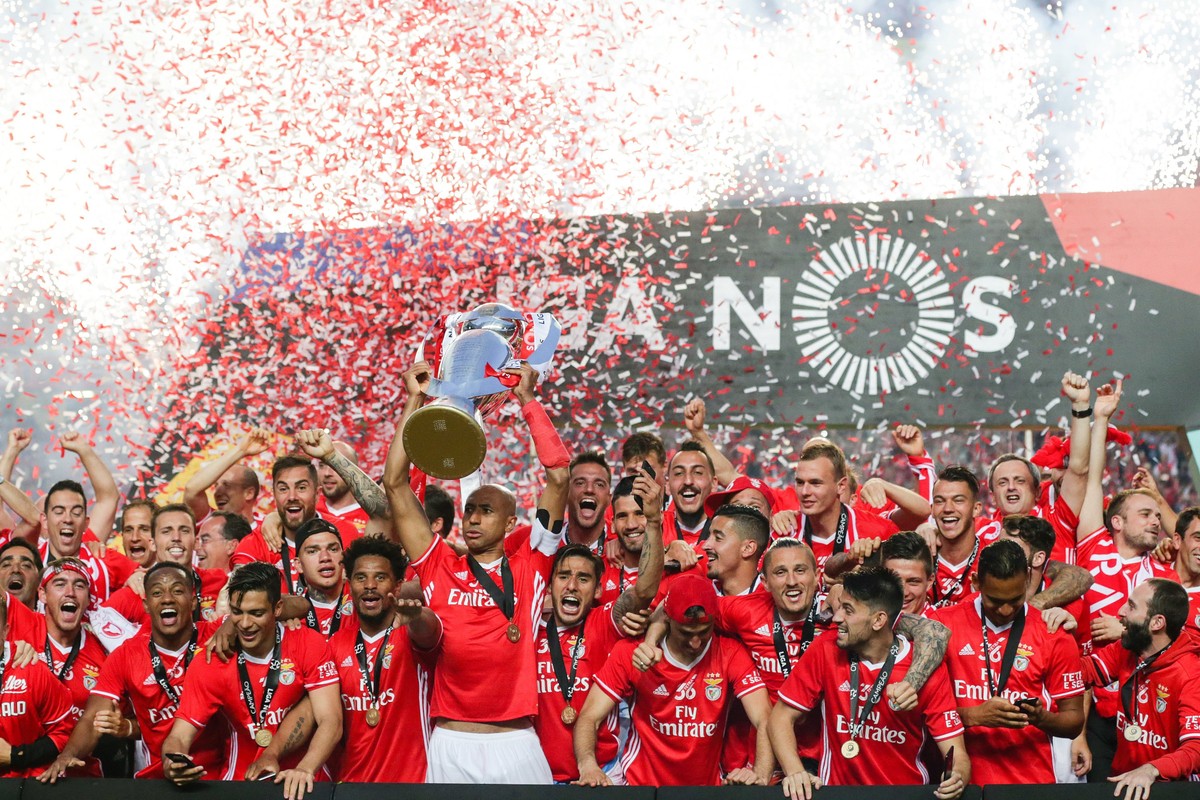 19 vitórias em 20 jogos, 92 golos marcados, só cinco sofridos: Benfica  vence em Gaia e sagra-se tricampeão nacional de futebol feminino –  Observador