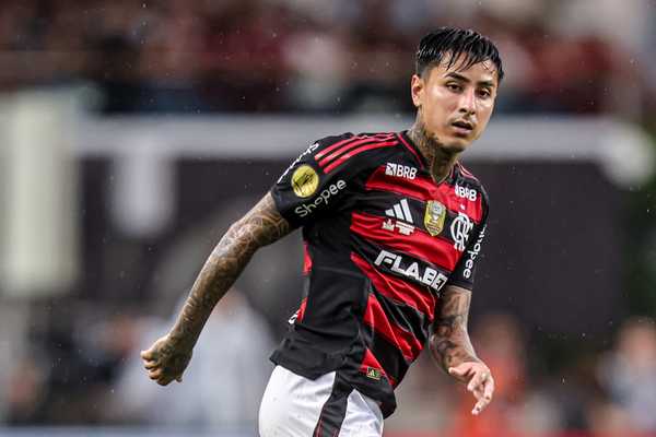 Flamengo retoma negociações por renovação com sinal verde de Pulgar.