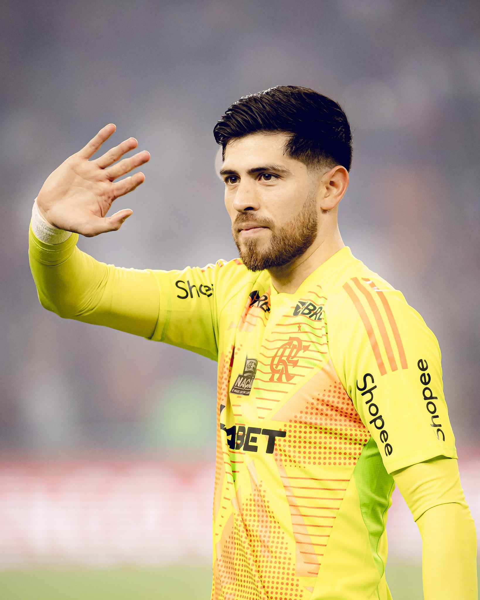 Ovacionado por Maracanã lotado, Rossi vive melhor fase no Flamengo e revela brincadeira: 