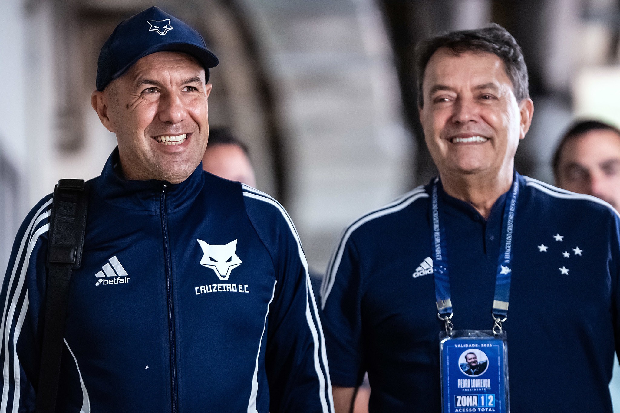 Jardim não garante permanência no Cruzeiro: presidente ciente de suas vontades.