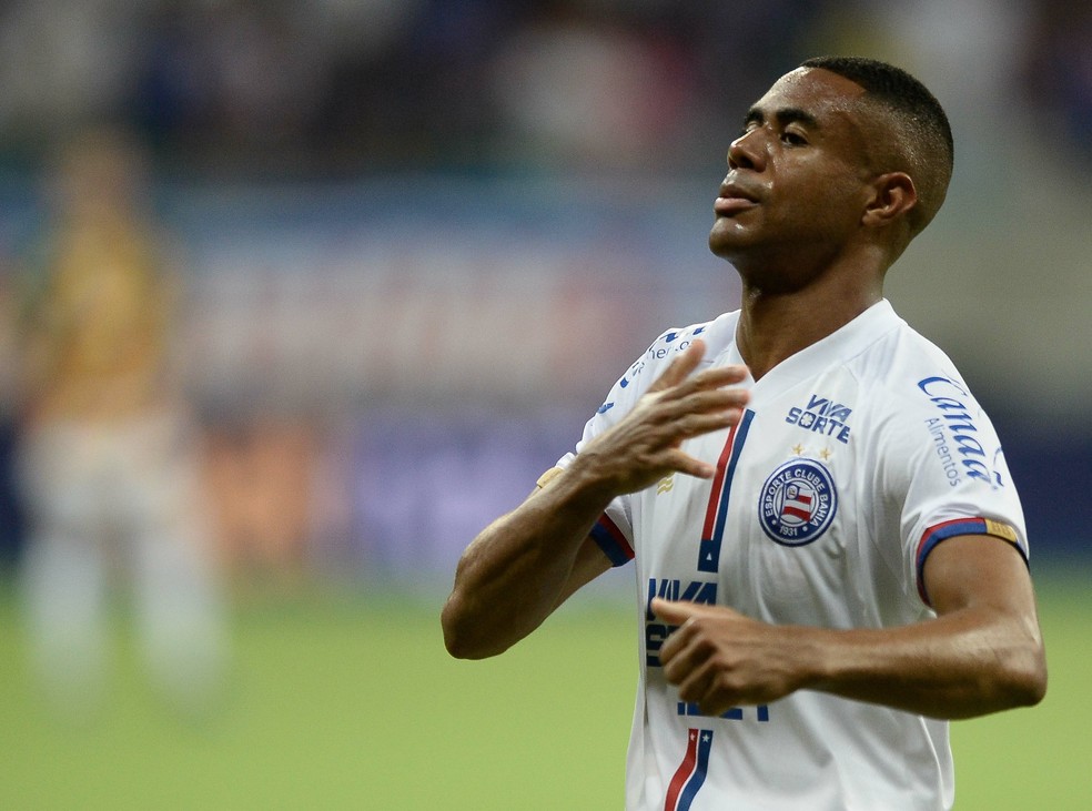 Erick em comemoração de gol do Bahia contra o Sampaio Corrêa  — Foto: Jhony Pinho/AGIF