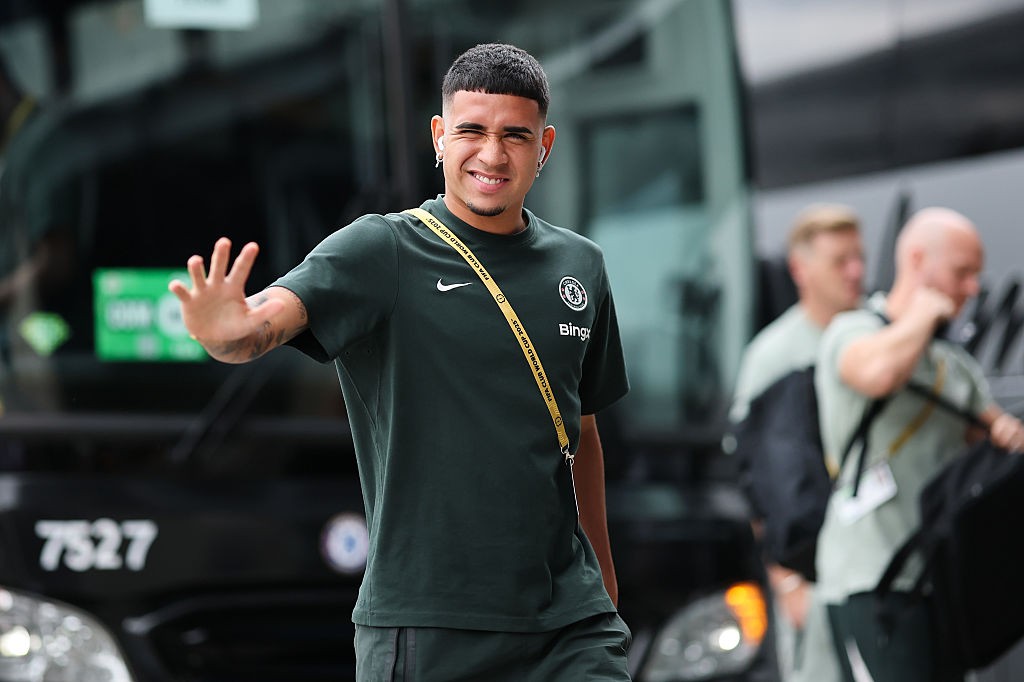 Chelsea empresta joia Kendry Páez ao Strasbourg, da França
