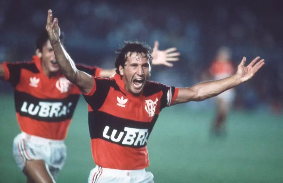 Zico comemora um gol pelo Flamengo � Foto: Divulga��o