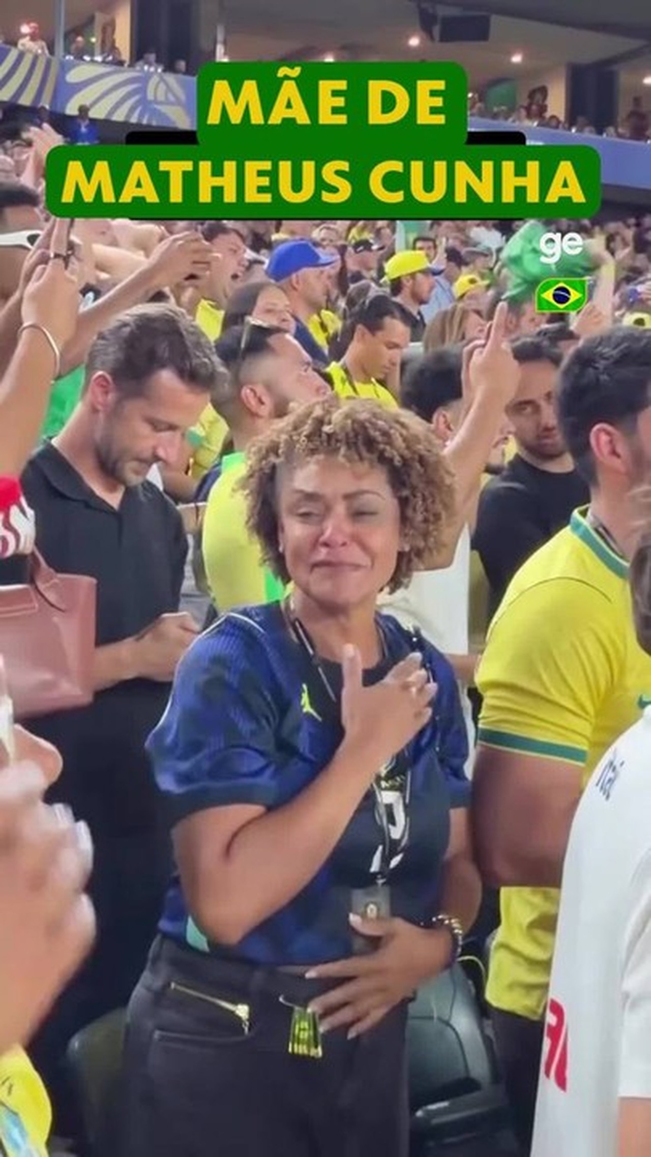 Emoção da mãe de Matheus Cunha em gol do filho comove web; veja reações