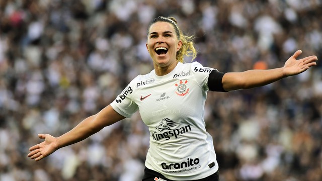 Corinthians e Ferroviária se classificam e farão final do Brasileirão  Feminino