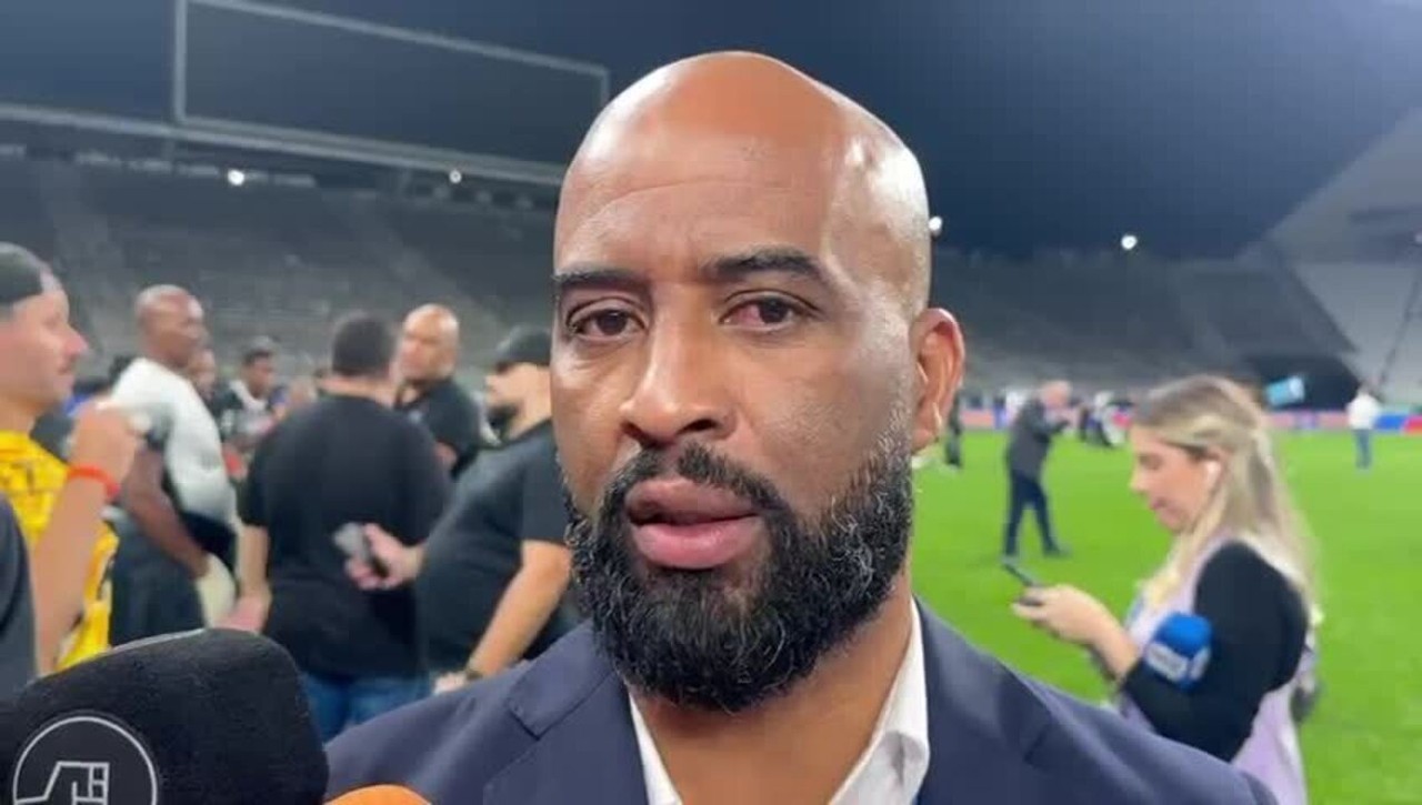 Diretor prevê propostas por jogadores do Corinthians após conquista de título